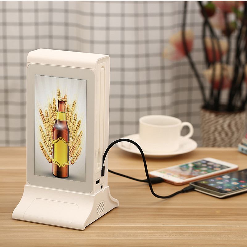 Android 9.0 Desktop LCD Advertising Screen With Cell Phone Charger